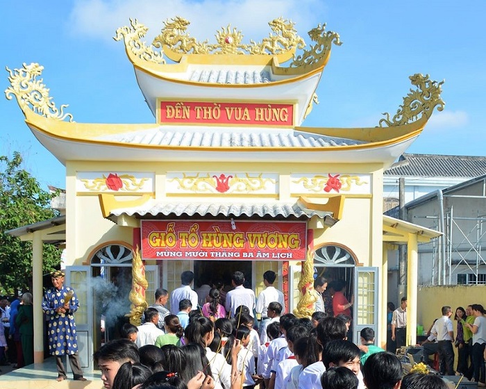 Tham quan đền thờ Vua Hùng ở Cà Mau thiêng liêng