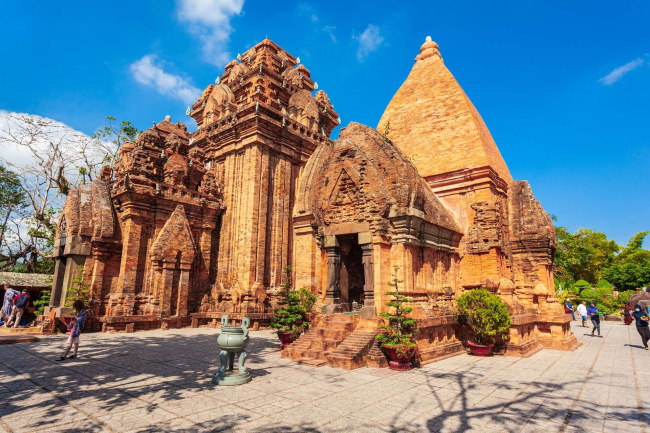 Top 5 địa điểm du lịch linh thiêng ấn tượng tại Nha Trang