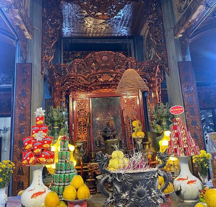 Đến Đền Trần Nam Định 'xin ấn' và chiêm ngưỡng kiến trúc cổ trầm mặc