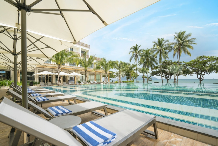 Trải nghiệm hai khách sạn Côn Đảo có hồ bơi với “view mãn nhãn”