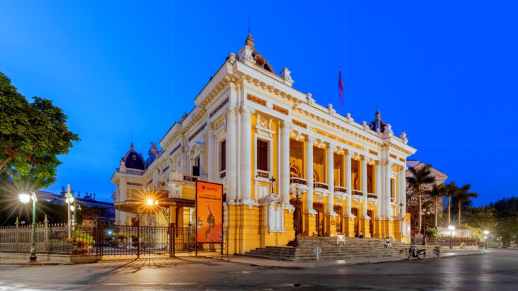 Nhà hát lớn Hà Nội – Công trình 100 năm tuổi trong lòng thủ đô