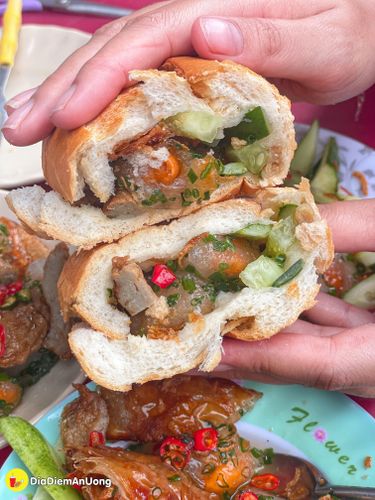 độc lạ món bánh mì quai vạc ngon không tưởng, dân phan thiết ai cũng ghiền