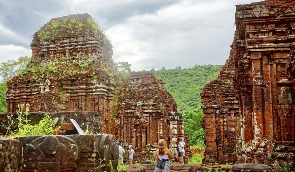 du lịch, miền trung, cẩm nang du lịch quảng ngãi: khám phá vẻ đẹp bình dị và lịch sử hào hùng