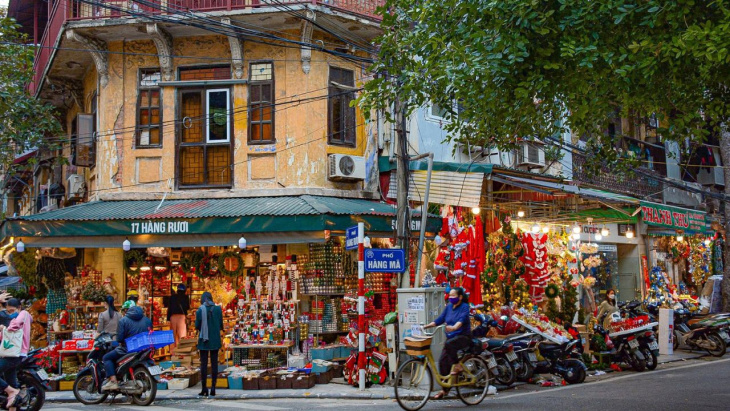 Phố Hàng Mã – Con phố đầy màu sắc đất Hà Thành