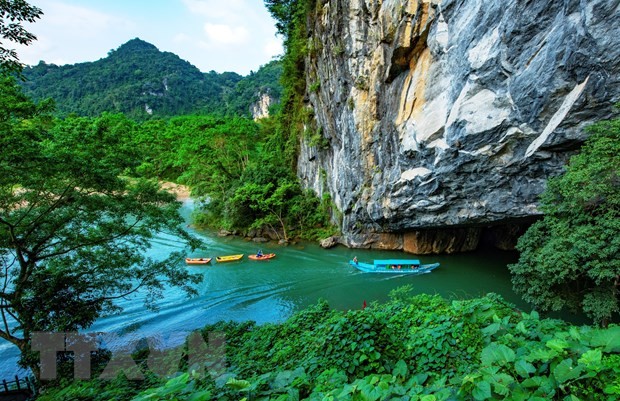 Những viên ngọc ẩn giấu của Việt Nam: 10 địa điểm chờ khám phá