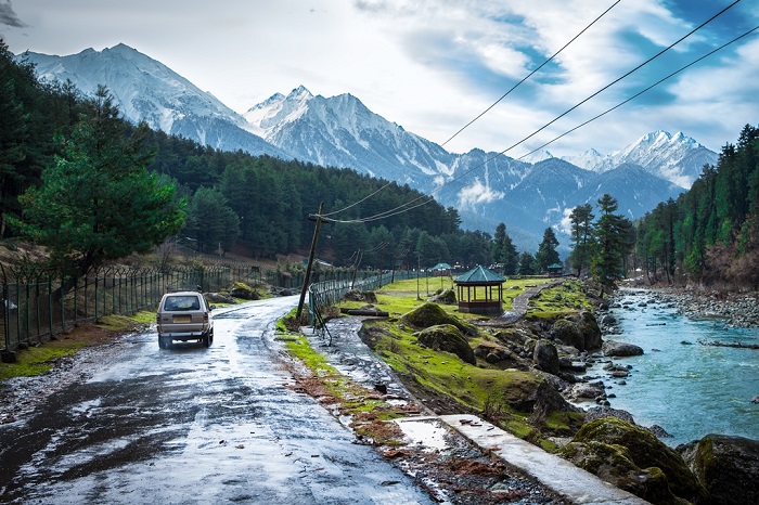 Top những địa điểm du lịch Kashmir đẹp và có cảnh quan ấn tượng nhất