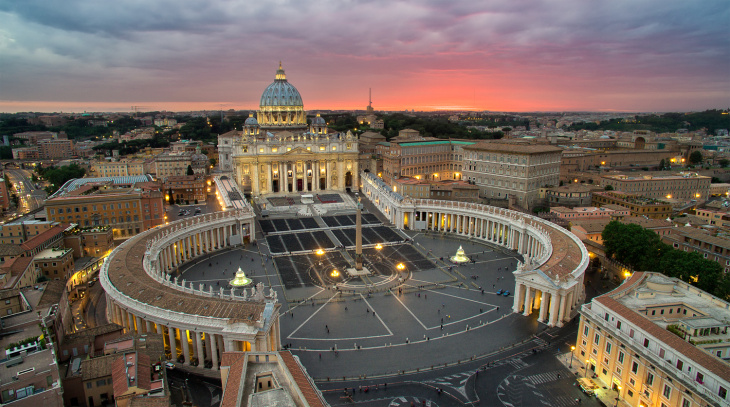 Quảng trường Thánh Peter – “Cánh cổng vào trái tim của Vatican”