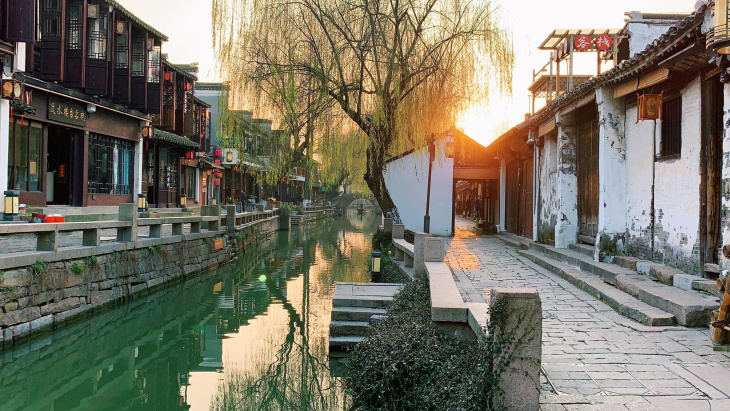 Ấn tượng với cảnh sắc nên thơ, đẹp hút hồn tại cổ trấn Châu Trang – Trung Quốc