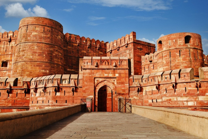 Pháo đài đỏ Agra - Kiệt tác kiến trúc kì vĩ của Ấn Độ