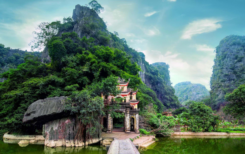 review top 10 best places to visit in vietnam