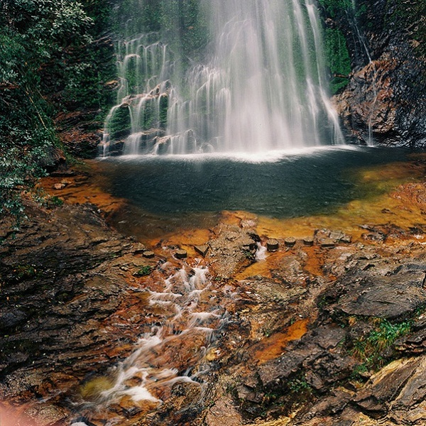 review top 13 best waterfalls to visit in vietnam