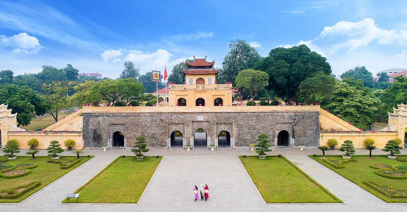 review top 10 best things to do in hanoi, vietnam