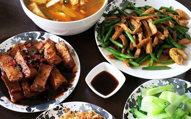review top 12 best vegan restaurants in vietnam