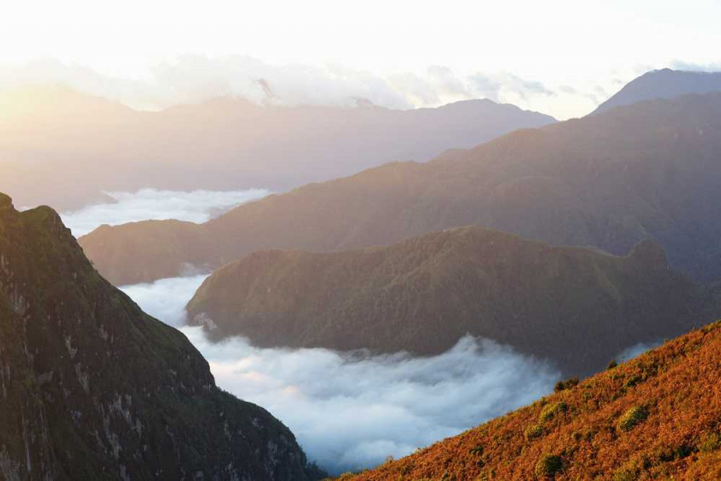 review top 10 highest mountains in vietnam