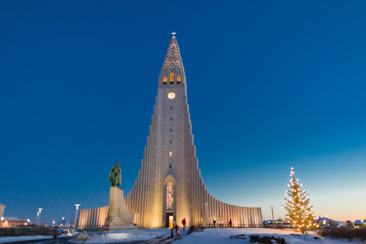 Chiêm ngưỡng nhà thờ Hallgrimskirkja, kiến trúc độc đáo ở thủ đô của Iceland
