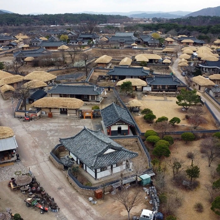 'Lạc lối' ở 5 ngôi làng cổ ở Hàn Quốc xinh đẹp đến khó tin