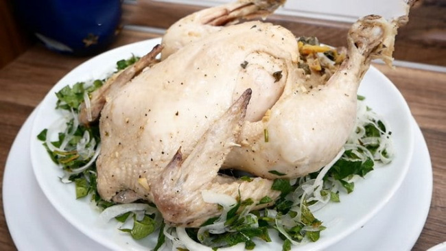 Cách làm gà hấp rau răm thơm ngon đơn giản cho cả nhà