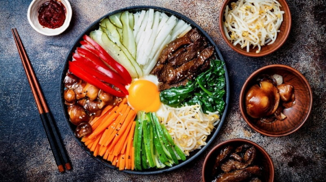 Cách làm món cơm trộn Hàn Quốc nổi tiếng