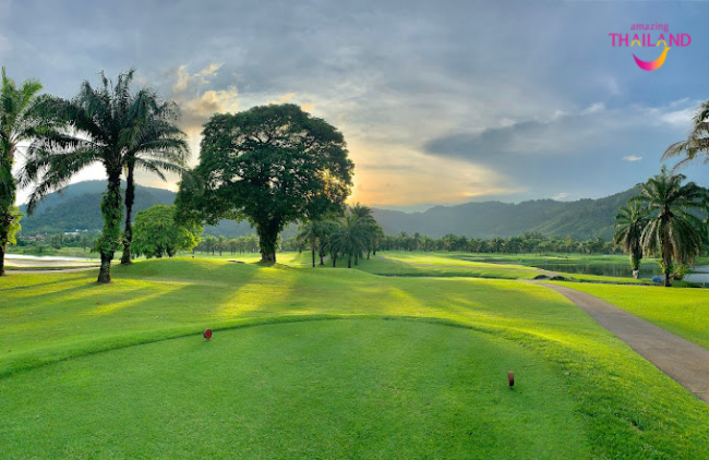 Trải nghiệm chơi golf hoàn toàn thư thái tại Loch Palm Golf Club Phuket, Thái Lan