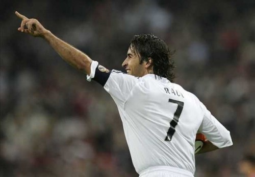 10 cầu thủ mang áo số 7 nổi tiếng nhất trong lịch sử bóng đá thế giới