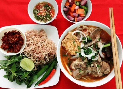 4 Quán ăn ngon ở đường Mạc Đỉnh Chi, Huế