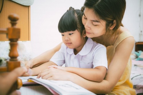 10 câu chuyện hay về cách dạy con bố mẹ nào cũng nên đọc