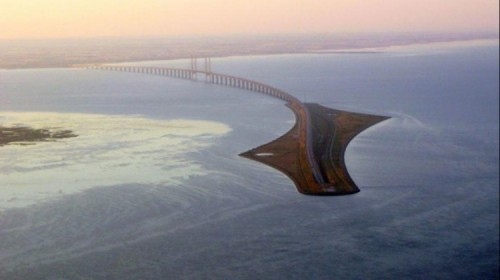 10 cây cầu kỳ lạ nhất thế giới có thể bạn muốn biết