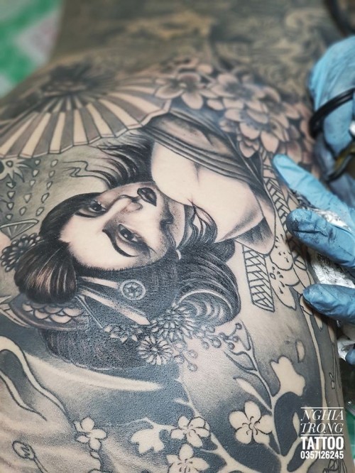 ALONGWALKER tattoo Phú Quốc là một trong những nơi tuyệt vời để có vẻ ngoài ấn tượng và cá tính. Với bản sắc riêng, ALONGWALKER mang đến cho bạn sự độc đáo và đẳng cấp. Không chỉ là một hình xăm, đó còn là một tác phẩm nghệ thuật đầy sáng tạo. Hãy đến với ALONGWALKER và khám phá thế giới tattoo Phú Quốc.