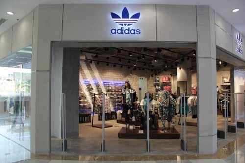 5 cửa hàng giày adidas chính hãng uy tín nhất ở Hà Nội