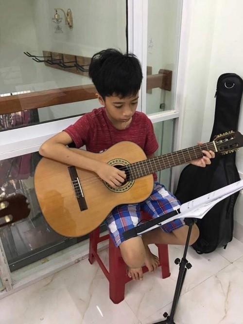 8 Địa chỉ học đàn guitar giá rẻ và uy tín nhất dành cho sinh viên Đà Nẵng