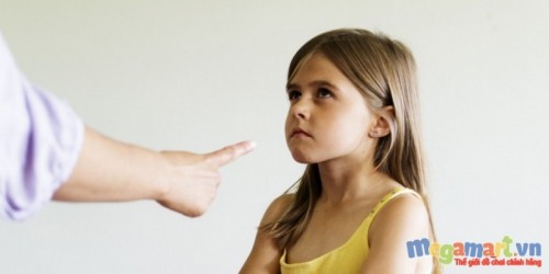 10 phương pháp sai lầm của cha mẹ khi nuôi dạy con trẻ