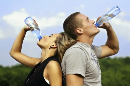 8 tác dụng bất ngờ khi bạn uống đủ nước mỗi ngày