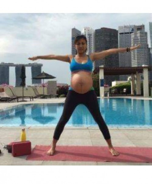 5 bài tập yoga hữu ích nhất tại nhà cho mẹ bầu có sức khỏe tốt, cải thiện vóc dáng