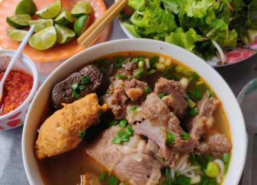 5 Quán ăn ngon ở đường Tùng Thiện Vương, Huế