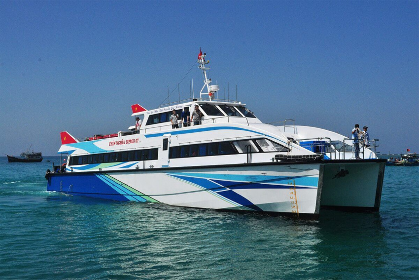 [Cập nhật] Tàu siêu tốc ra đảo Lý Sơn: Giá vé, lịch trình