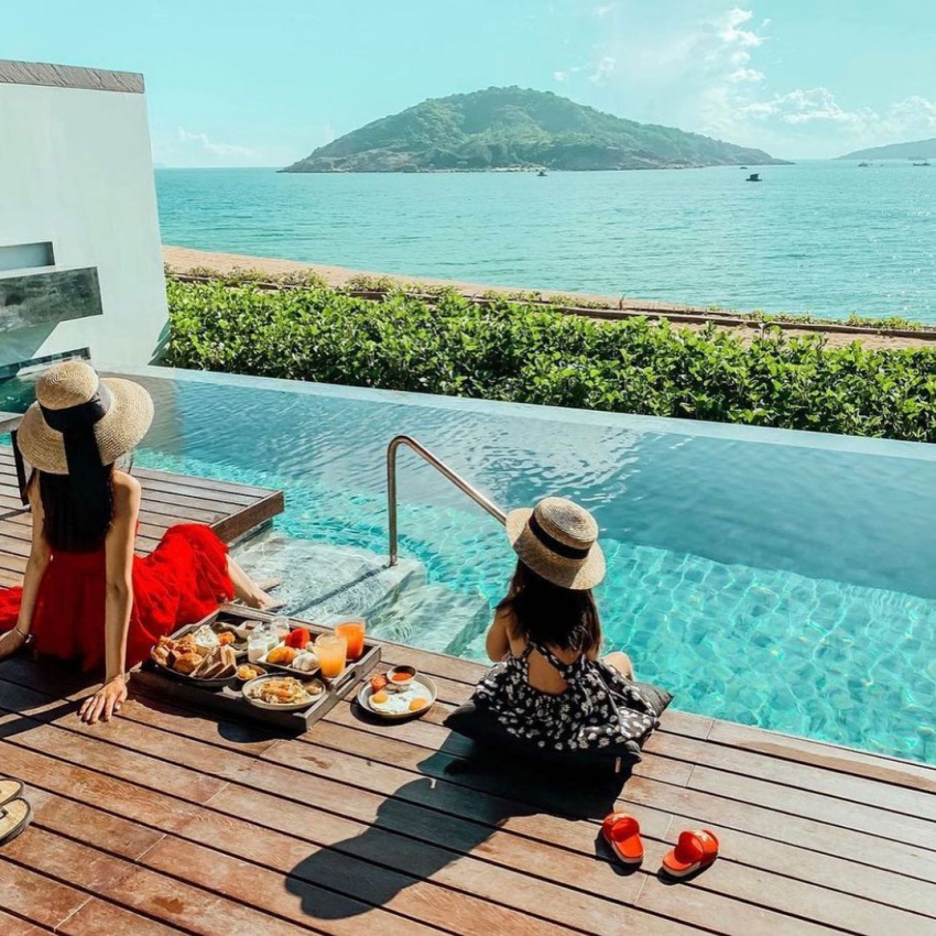 Review 10 Villa Quy Nhơn decor đẹp, view biển ‘sang – xịn – mịn’