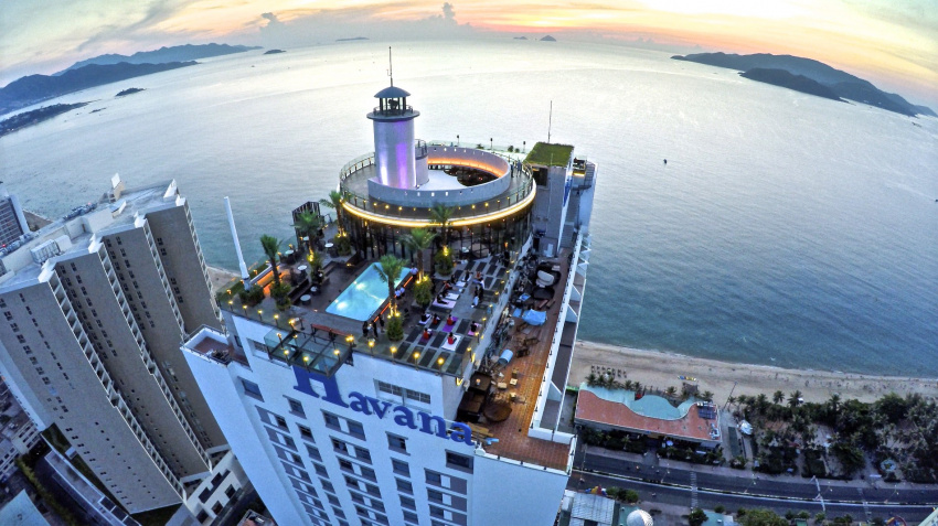 ăn chơi nha trang, #10 khách sạn nha trang gần biển từ bình dân đến chảnh sả