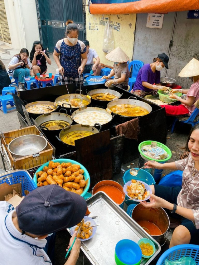 Dân sành ăn gợi ý 9 quán bánh rán mặn Hà Nội nhân ngon, nước chấm đậm đà