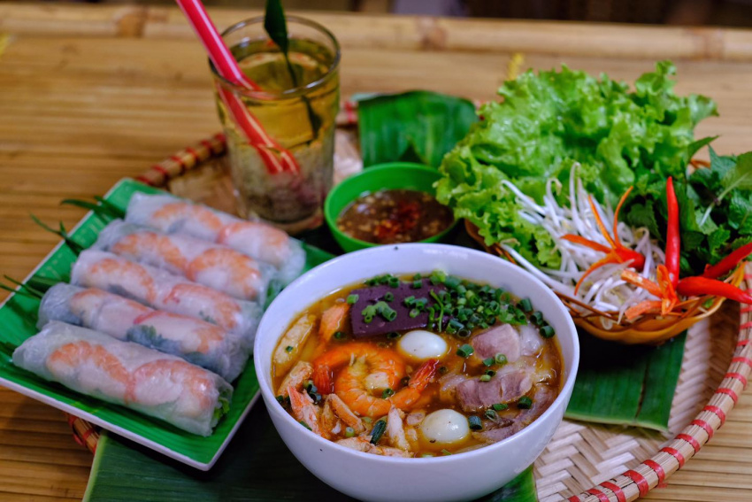 ‘No quên lối về’ với 7 địa chỉ bánh canh ghẹ Hà Nội siêu đông khách