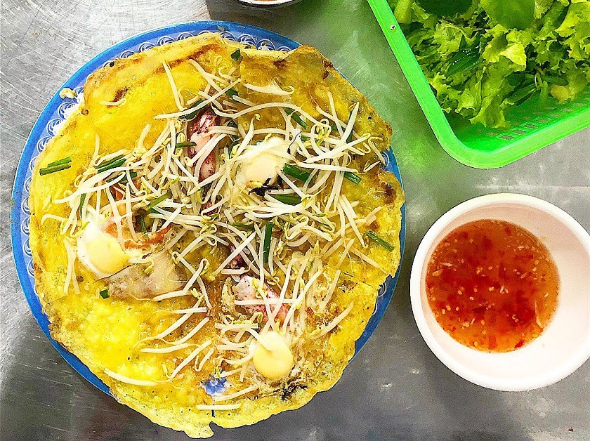 10 quán ăn vặt Nha Trang ngon, giá rẻ để rủ bạn bè ‘chè chén no say’