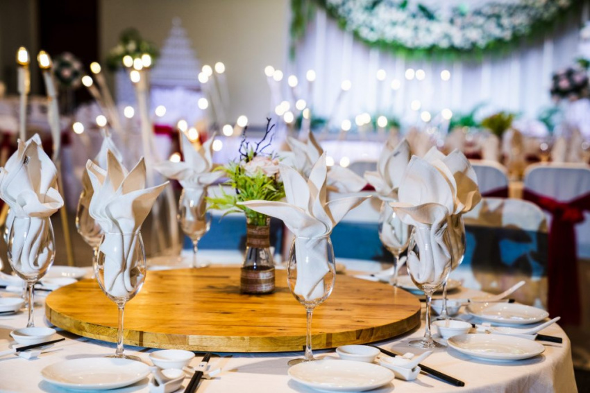 top 10 nhà hàng tiệc cưới quận tân phú sang trọng đến bình dân