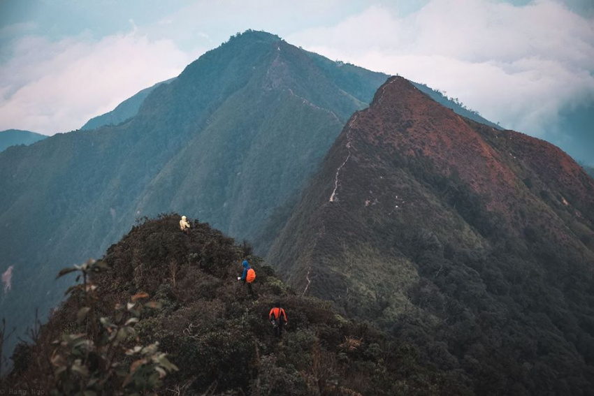 kinh nghiệm leo núi tà xùa yên bái – chinh phục 3 đỉnh tà xùa 3 ngày 1 đêm (mới nhất)