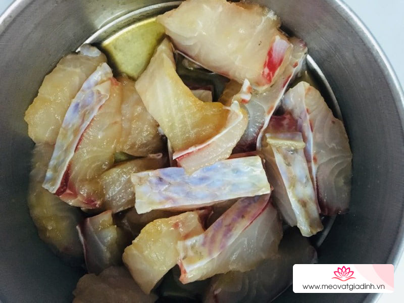 Cách làm món cá diêu hồng tẩm bột chiên xù ngon miễn chê của chị Linh