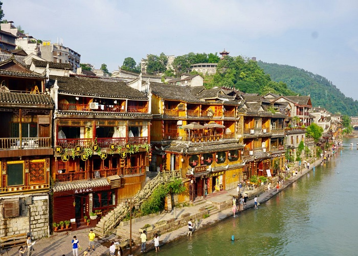Khám phá 6 cổ trấn ở Trung Quốc đẹp siêu lòng du khách