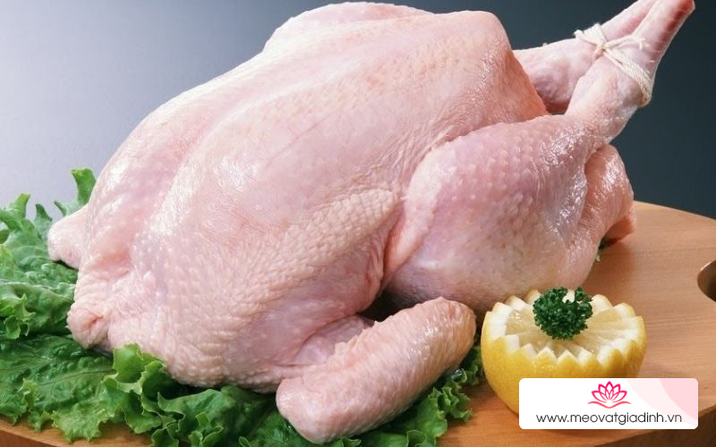 công thức nấu ăn, thịt gà, 9x chia sẻ cách “hô biến” thịt gà công nghiệp trở nên dai ngon, không bị bở, mọng nước như gà ta