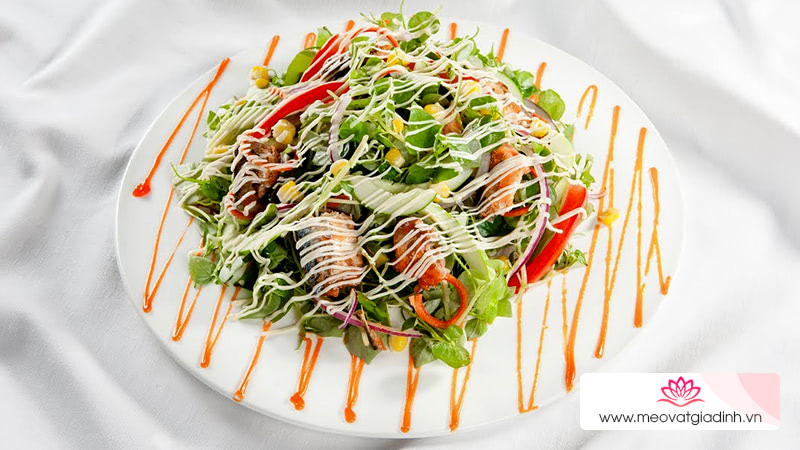 cá hộp, các món salad, công thức nấu ăn, salad cá mòi, mách bạn cách làm salad cá mòi đơn giản, ngon miệng cho buổi sáng