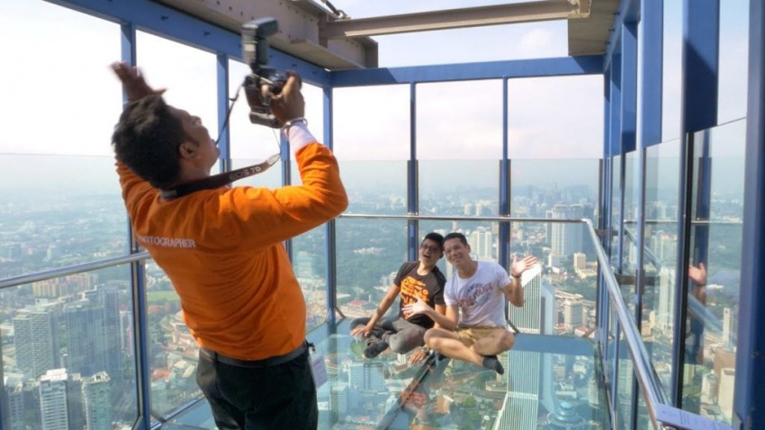 Du lịch tự túc khám phá Tháp Menara Kuala Lumpur