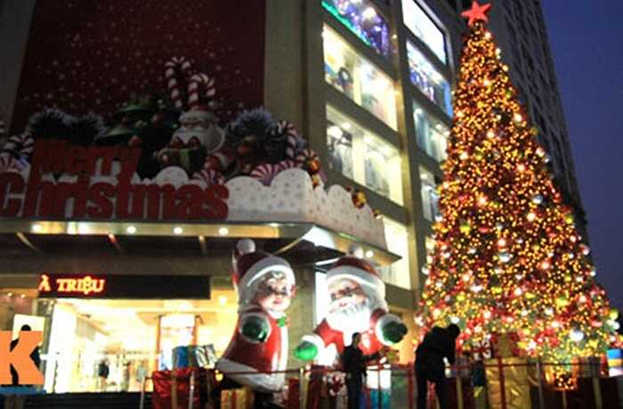 Top 5  Địa điểm tràn ngập không khí đêm Giáng sinh (Noel) tại Hà Nội
