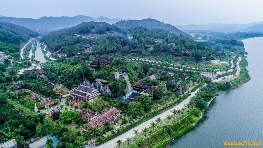 Review Khám phá khu văn hóa về nguồn đẹp mê hồn ở Huế