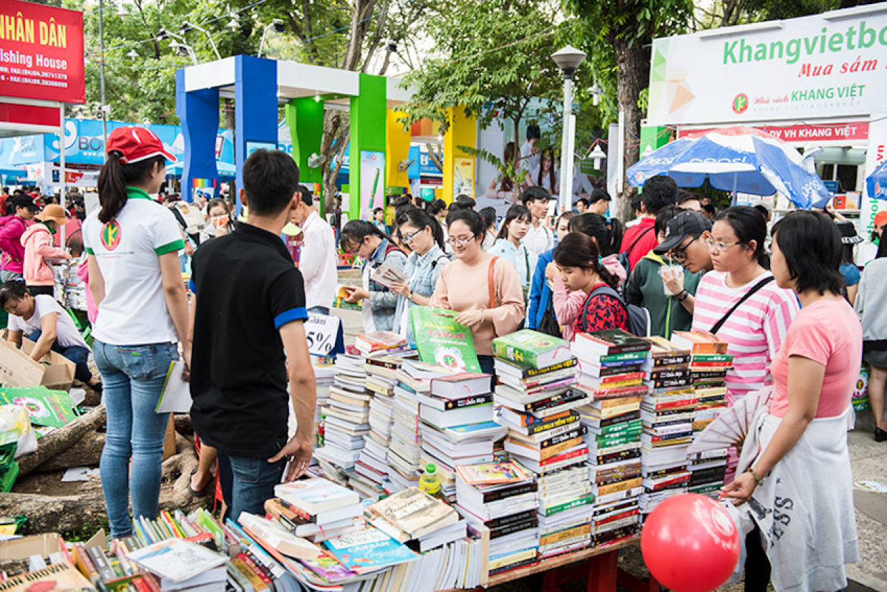 công viên lê văn tám: không gian ký ức của sài gòn 